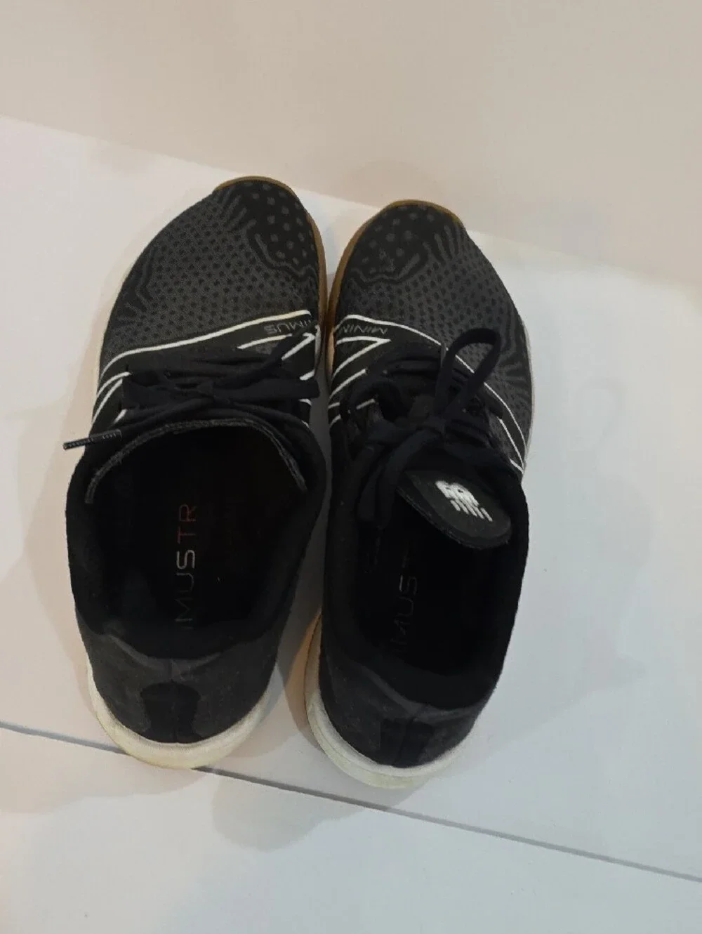 New Balance Minimus Men's Black and Gum-Trim Sneakers Size 8 D Women Size 9.5 D